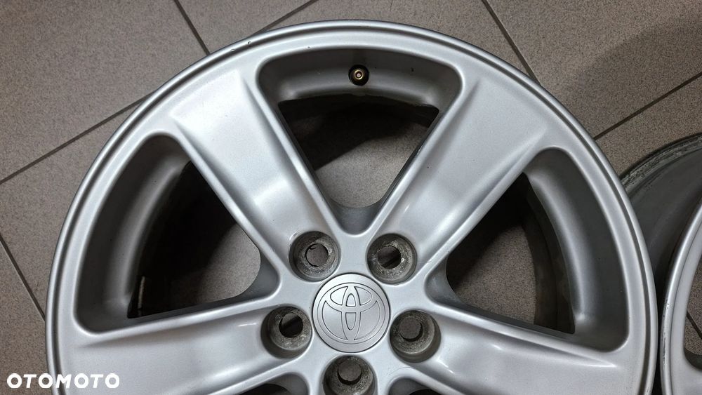 Felgi Aluminiowe 16 Toyota Avensis T25 5x100 ET 45 - 13
