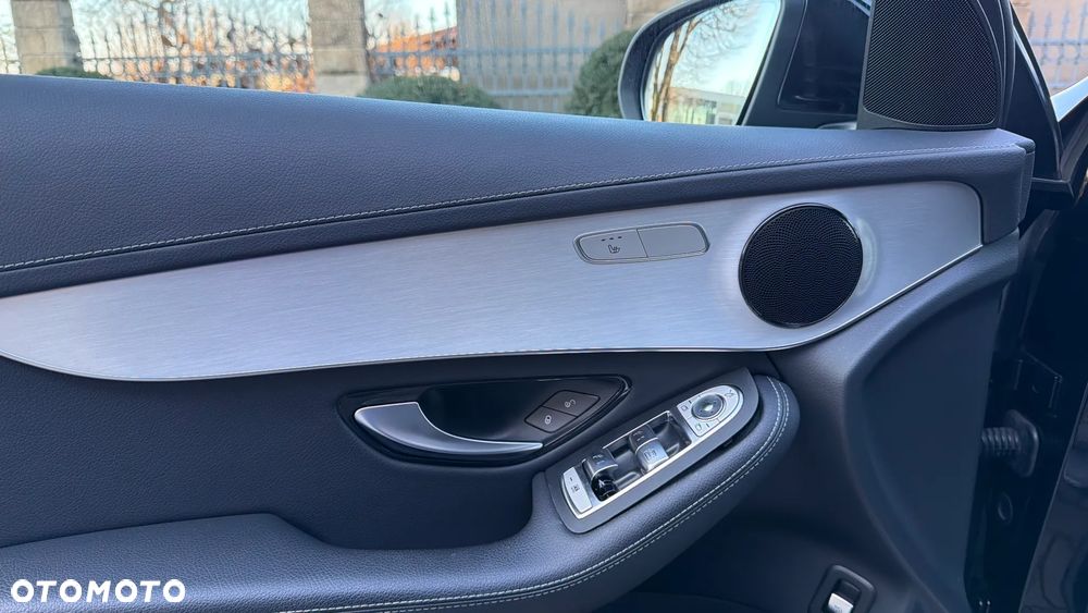 Mercedes-Benz GLC - 26