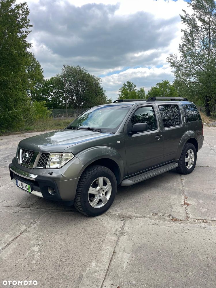 Nissan Pathfinder 2.5 dCi SE - 1