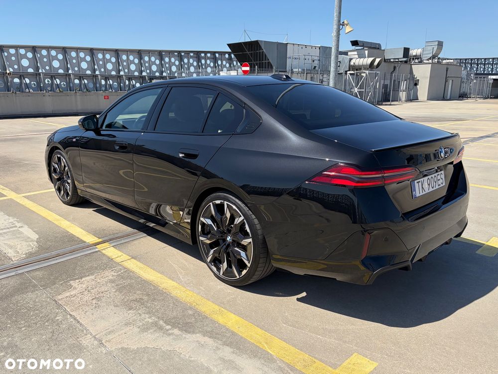 BMW Seria 5 520i mHEV M Sport - 3