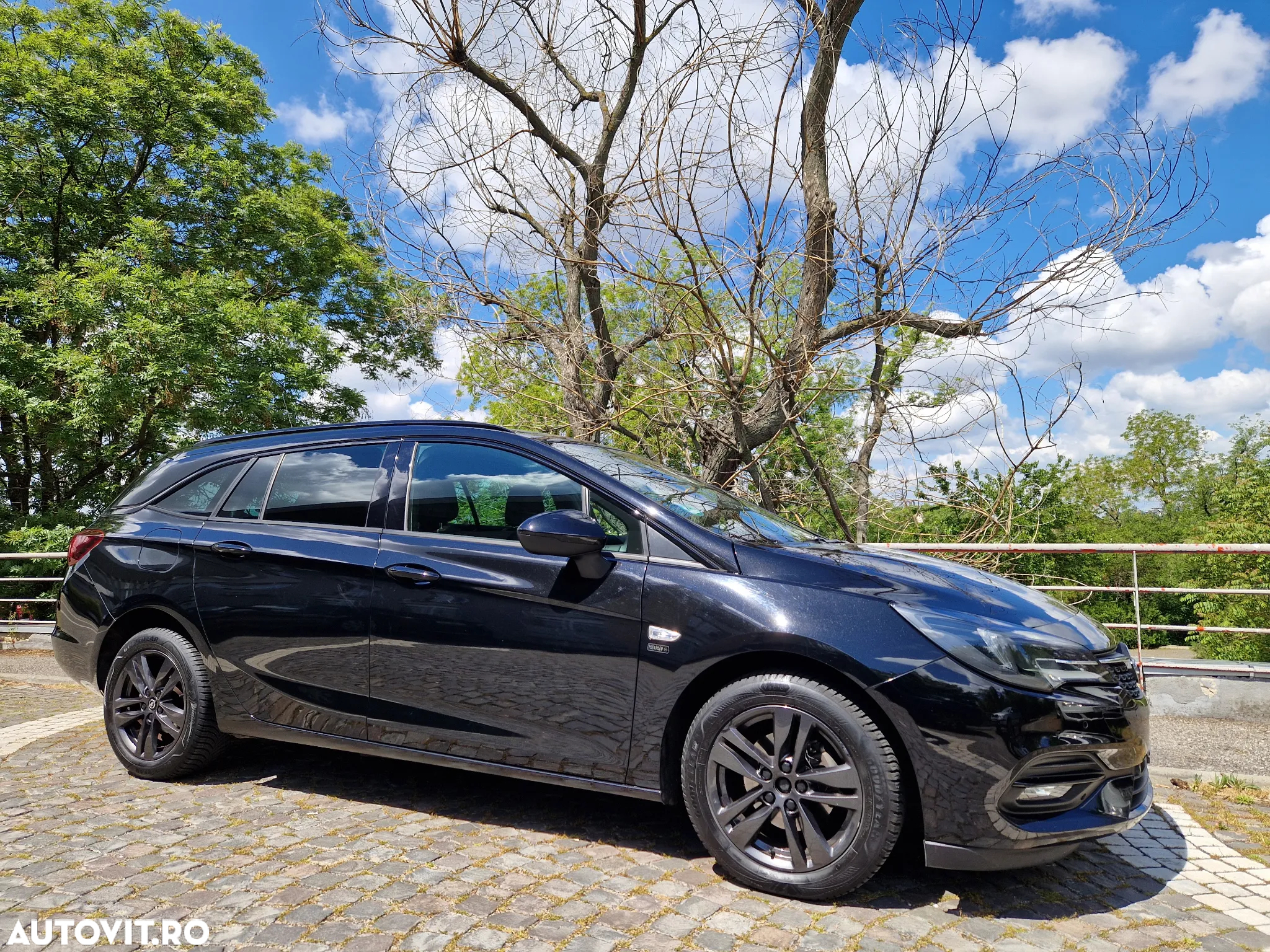 Opel Astra 1.2 Turbo Start/Stop 120 Jahre - 13