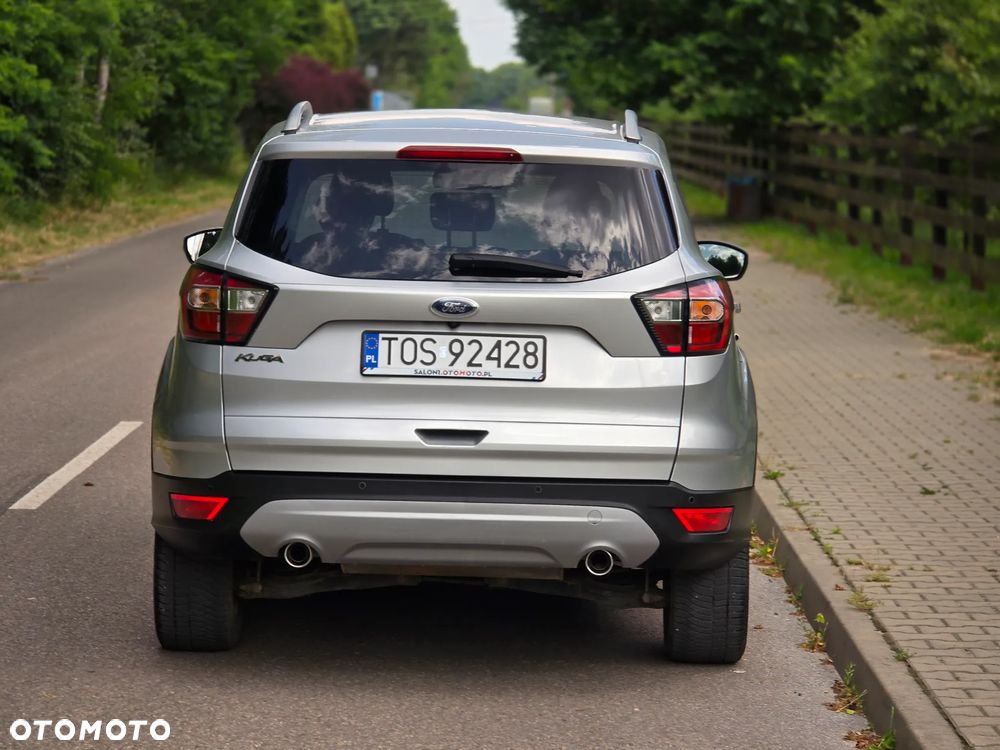 Ford Kuga 2.0 TDCi 2x4 Titanium - 14