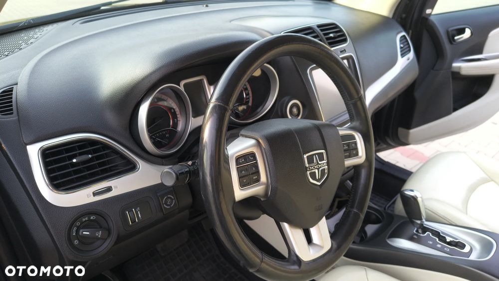 Dodge Journey 2.7 V6 R/T - 10