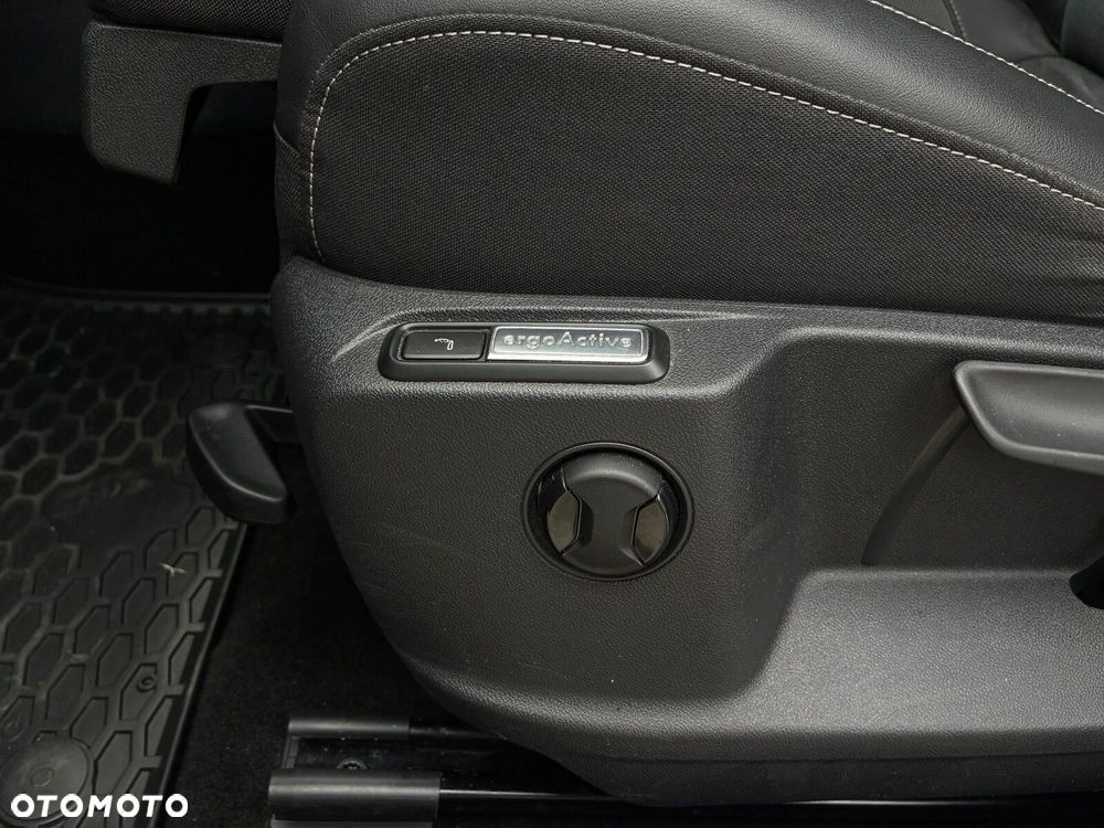 Volkswagen T-Roc 1.5 TSI R-Line DSG - 25