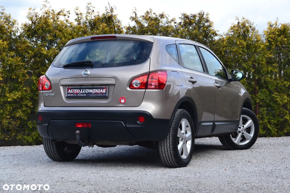Nissan Qashqai 1.6 Visia - 6