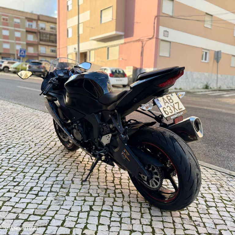 Kawasaki ZXR 600 - 19