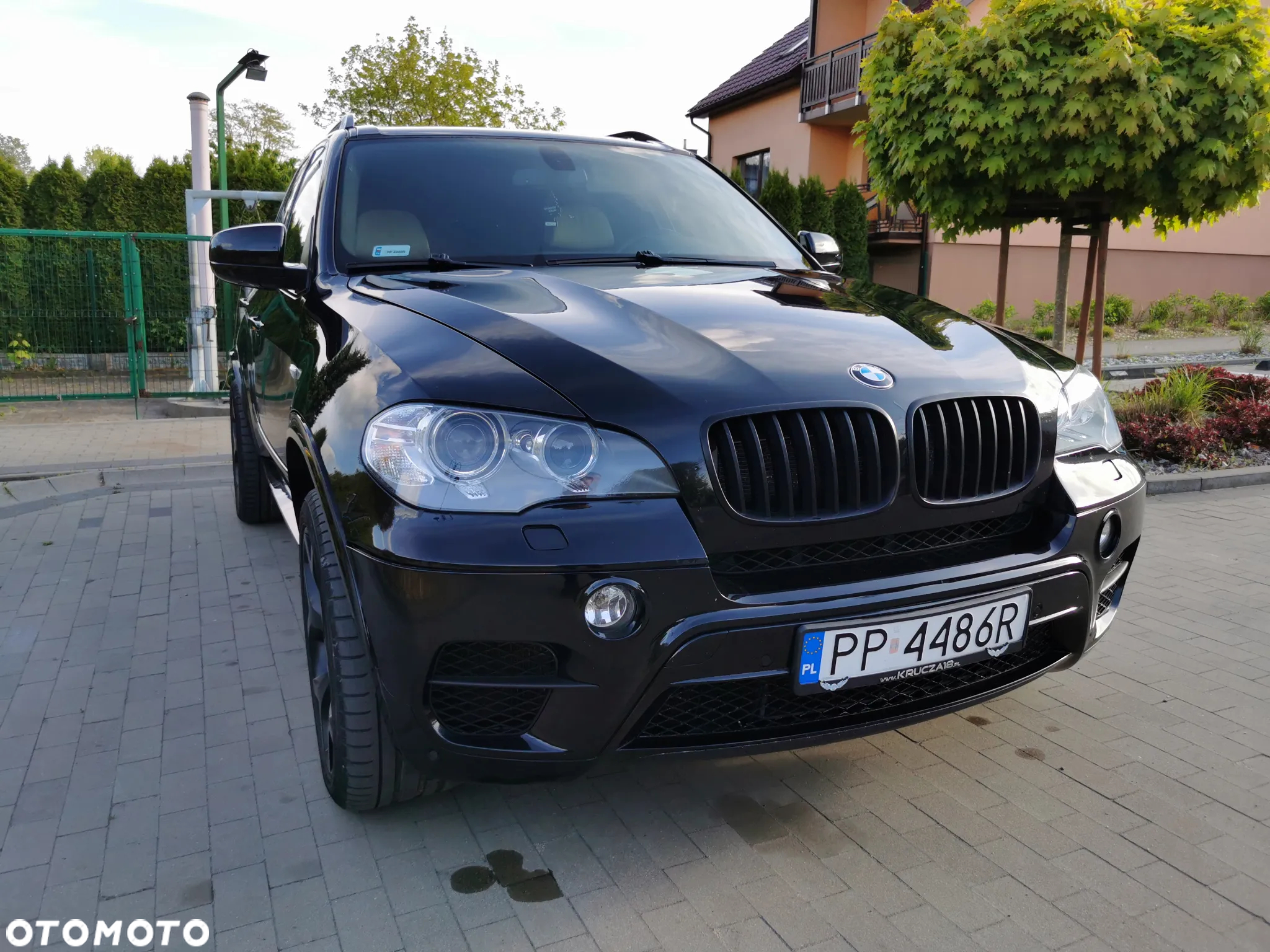 BMW X5 5.0i xDrive - 4
