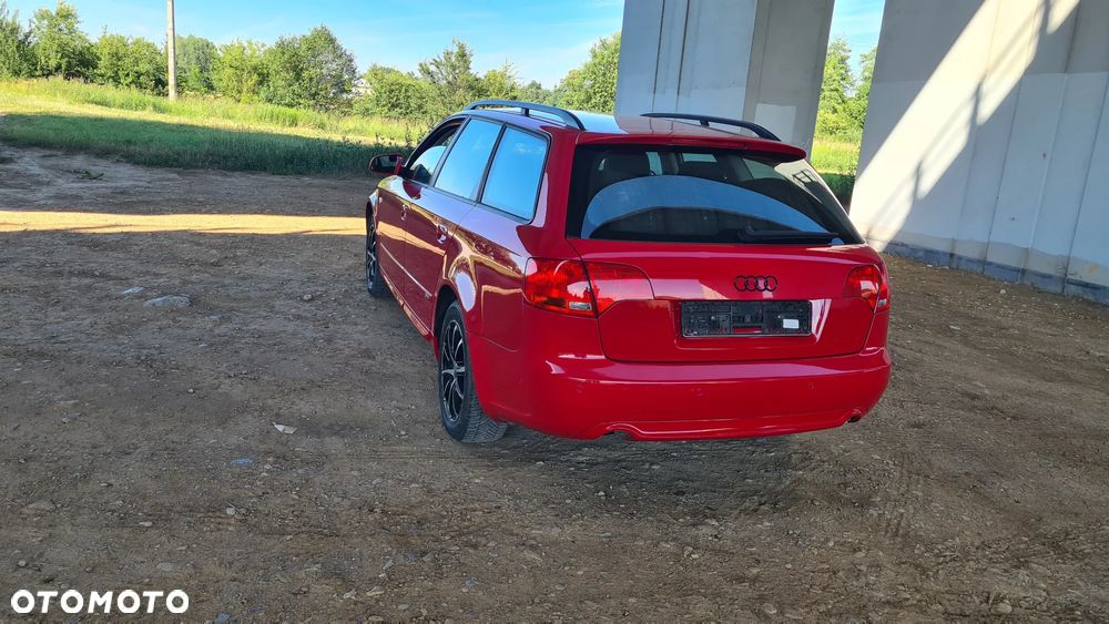 Audi A4 Avant 2.0 TDI DPF quattro - 9