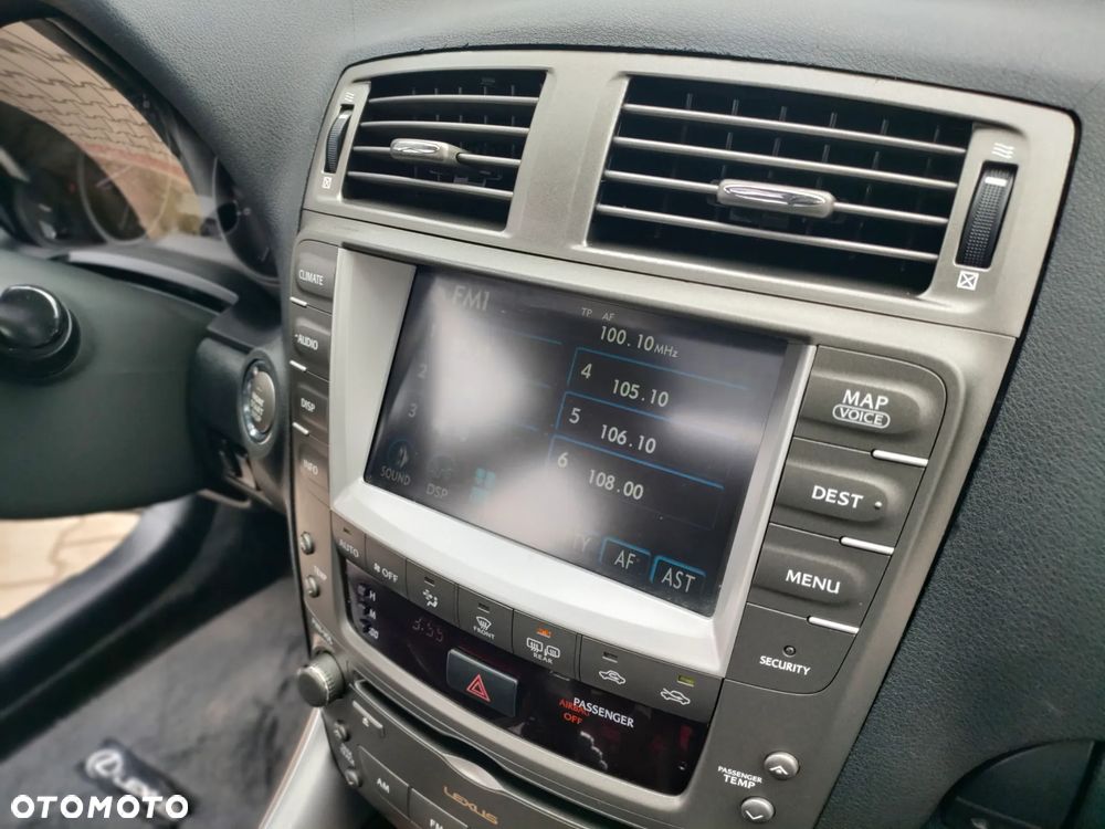 Lexus IS 250 Executive Line - 24