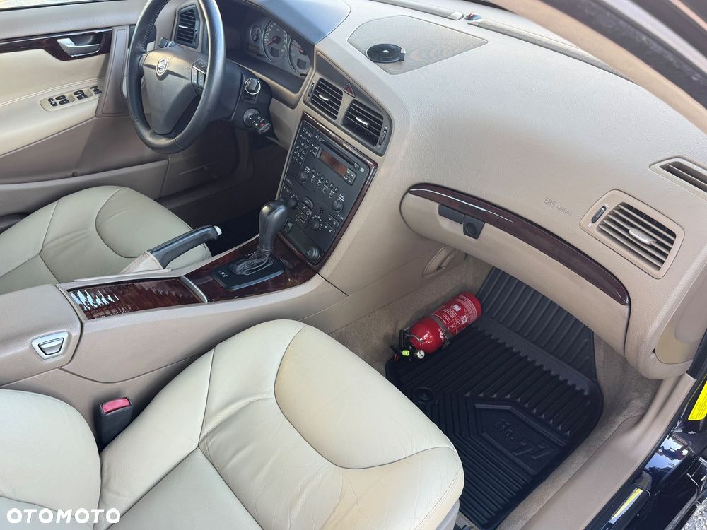 Volvo S60 2.4D Momentum - 23