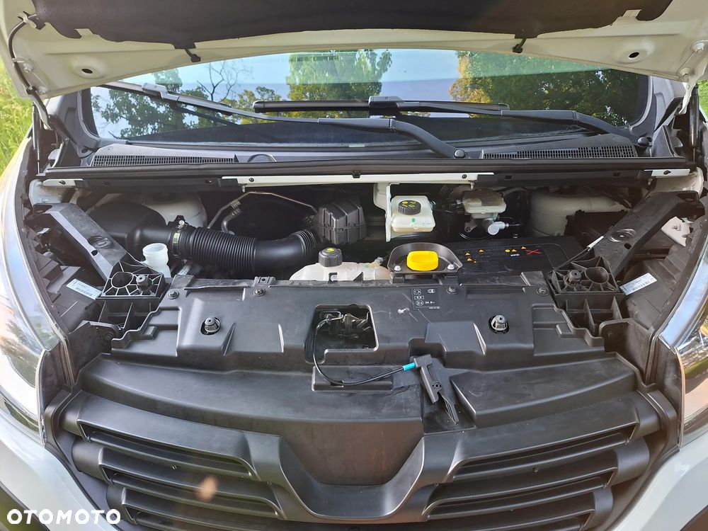Renault Trafic - 13