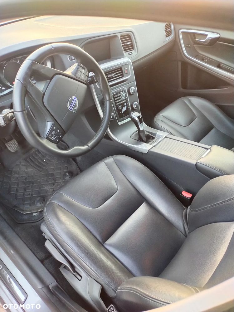 Volvo V60 D2 - 11