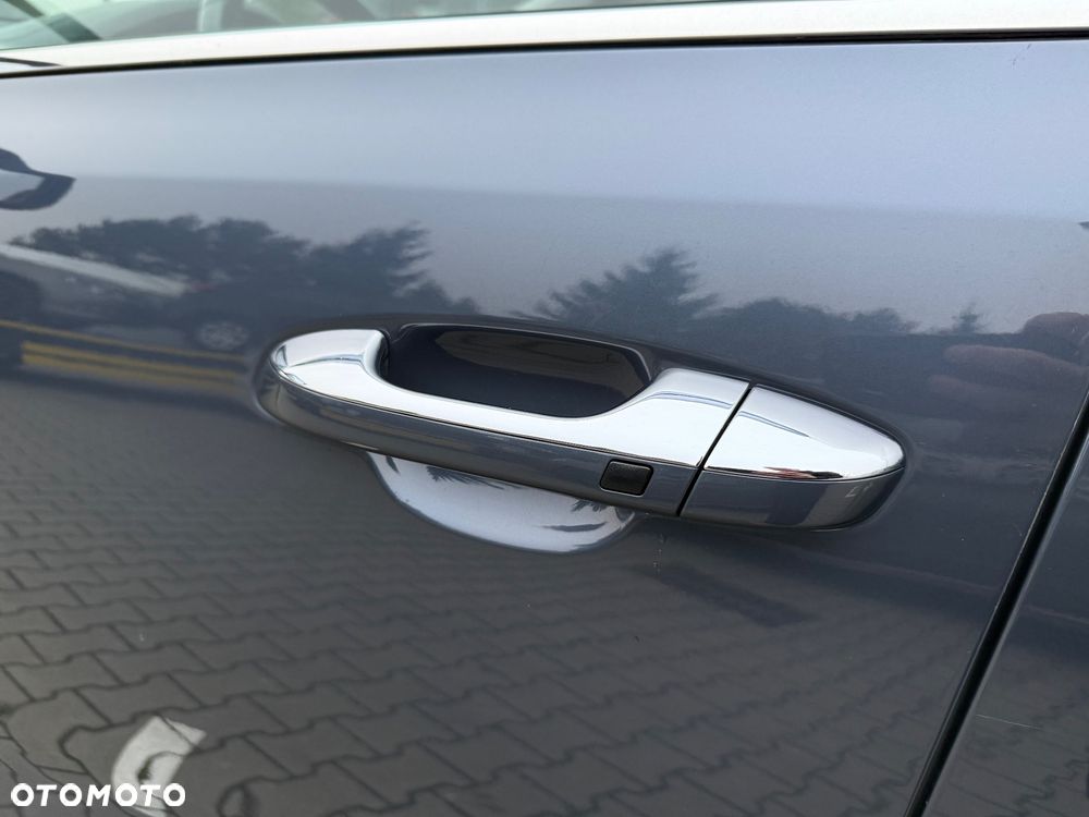 Kia Sportage 2,0 CRDI 2WD ISG Spirit - 37