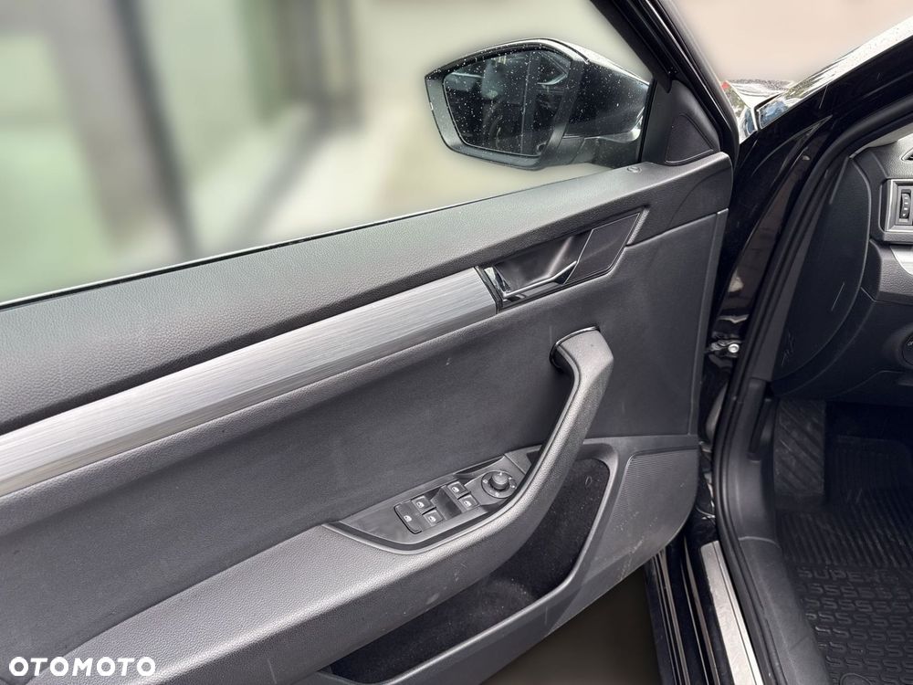 Skoda Superb 2.0 TSI Ambition DSG - 10