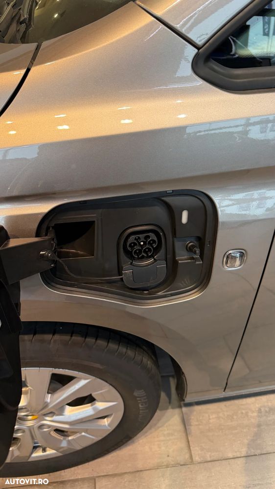 Ford Tourneo Connect 1.5L LWB PHEV Titanium - 25