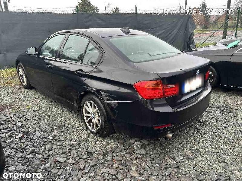BMW Seria 3 318d - 4