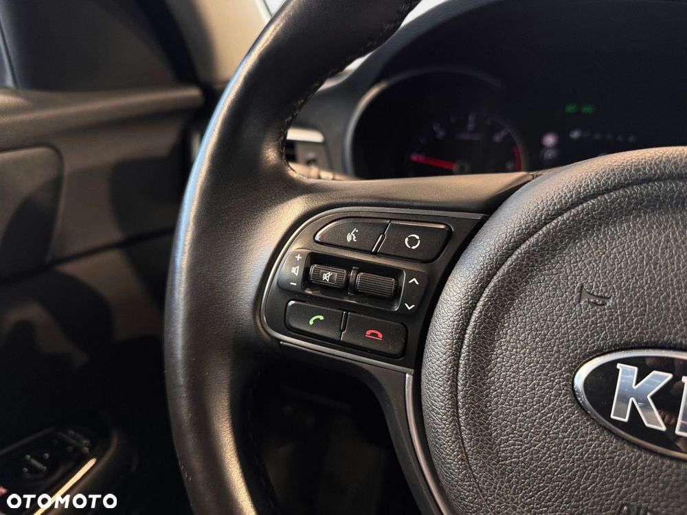 Kia Optima - 24