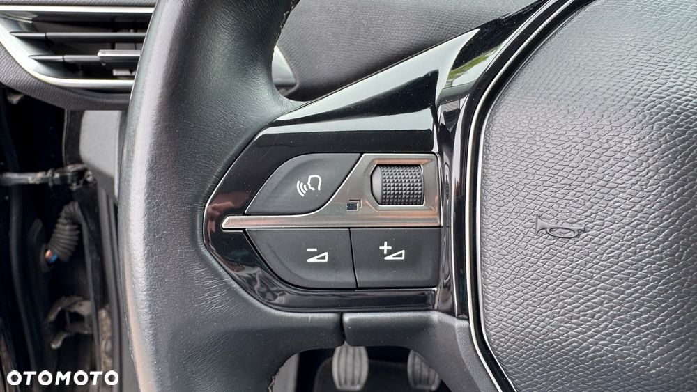 Peugeot 3008 BlueHDi 120 Stop & Start Allure - 33