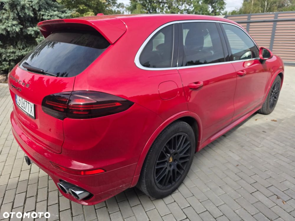 Porsche Cayenne - 5