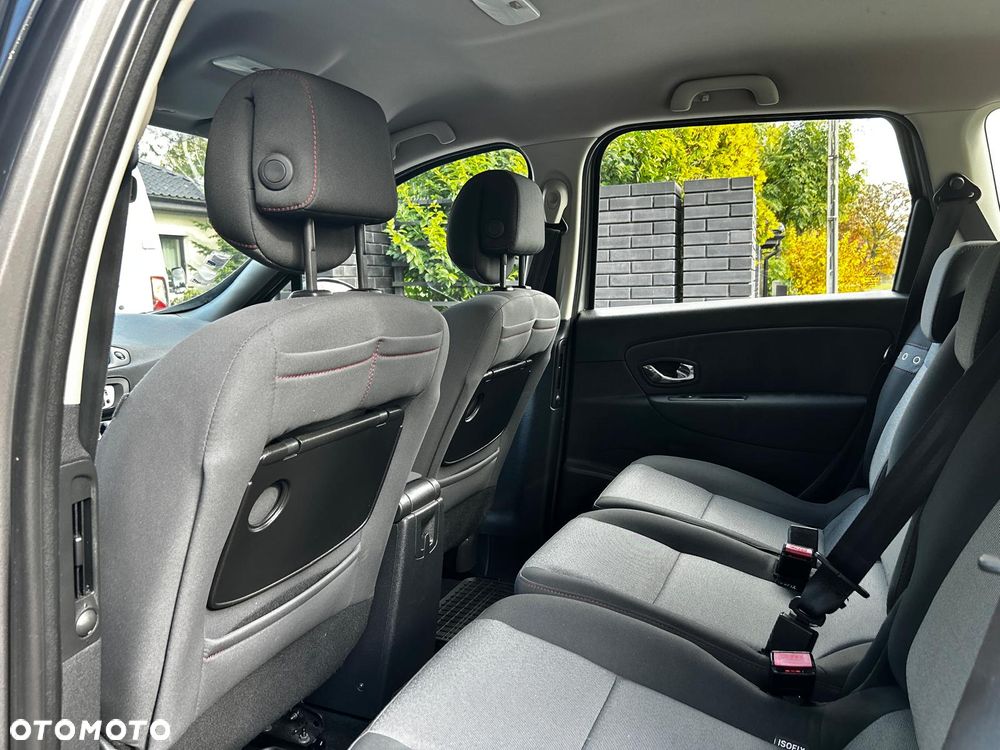 Renault Scenic 1.5dCi TomTom Edition EDC - 20