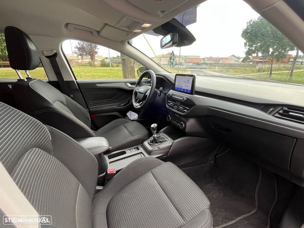Ford Focus SW 1.0 EcoBoost S&S TITANIUM - 10