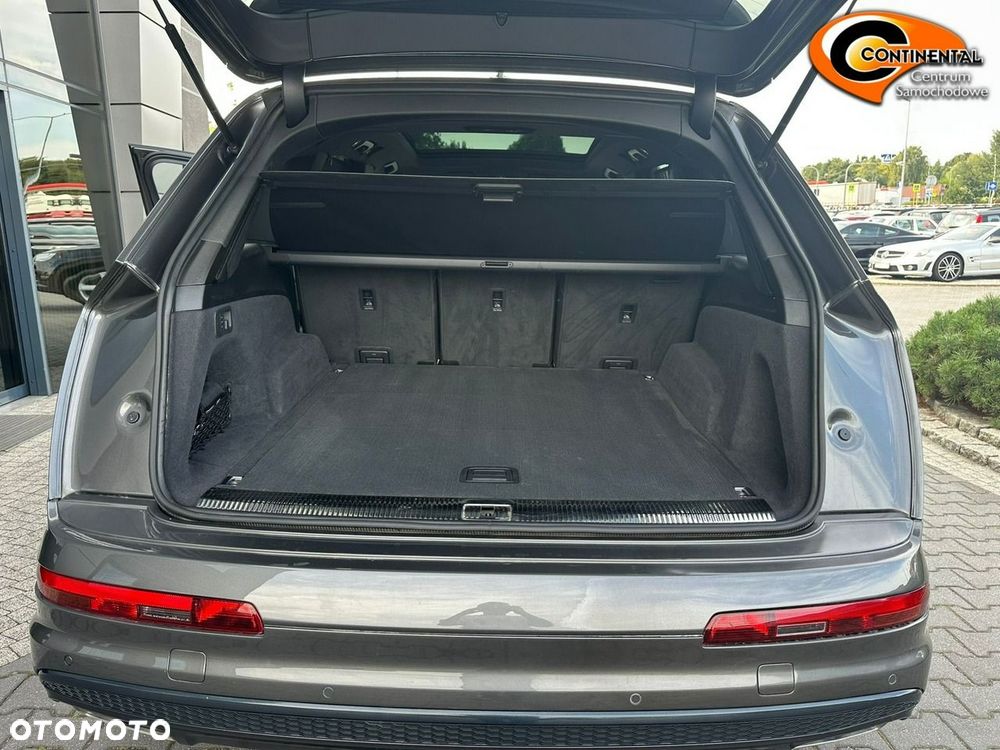 Audi Q7 - 21