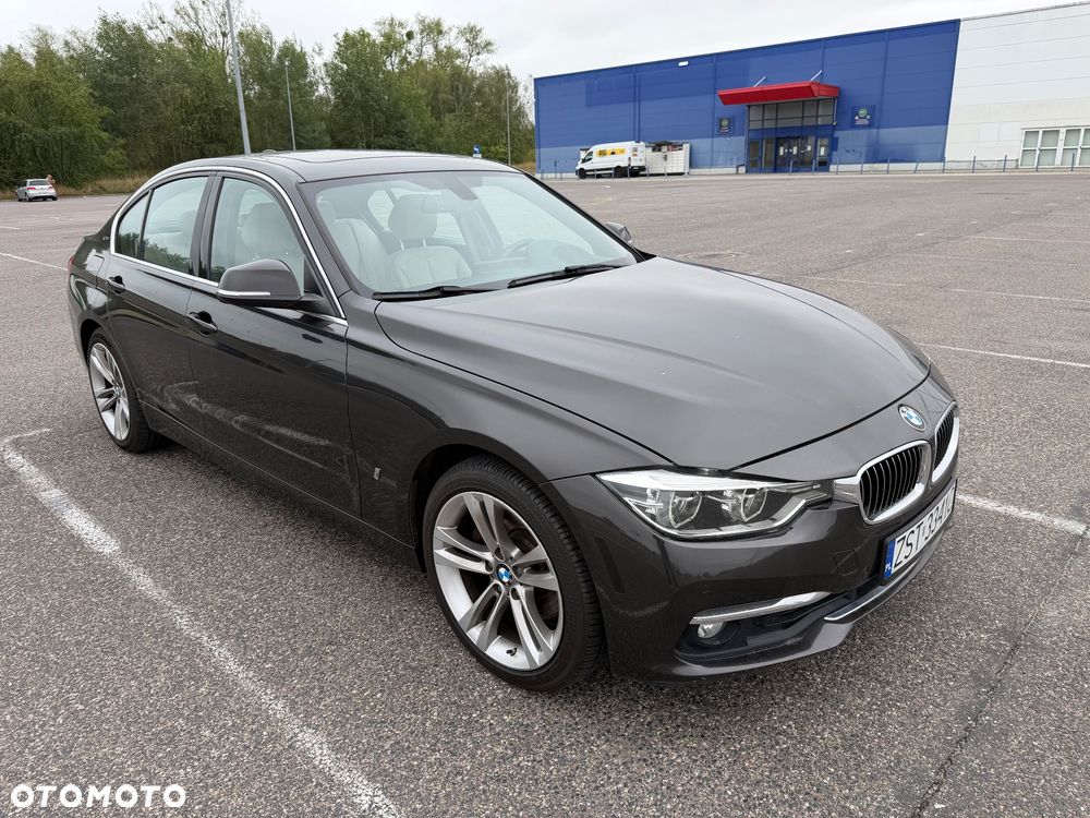 BMW Seria 3 330e iPerformance M Sport - 6