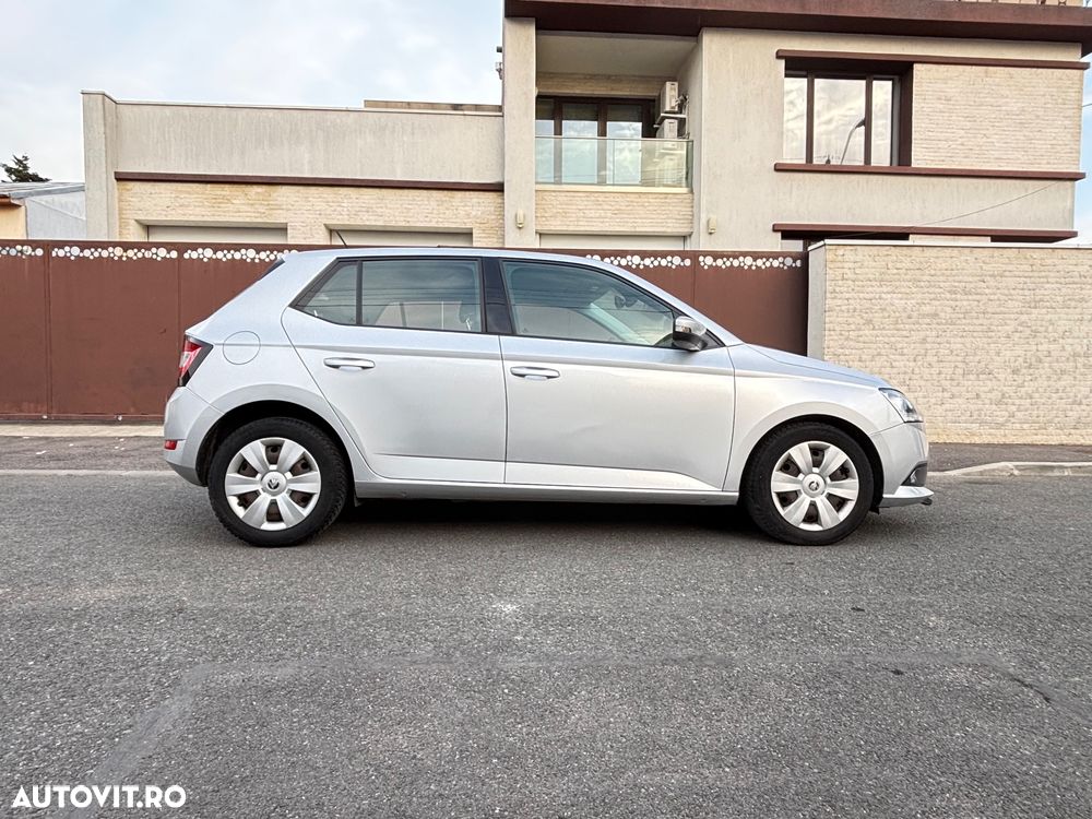 Skoda Fabia - 11