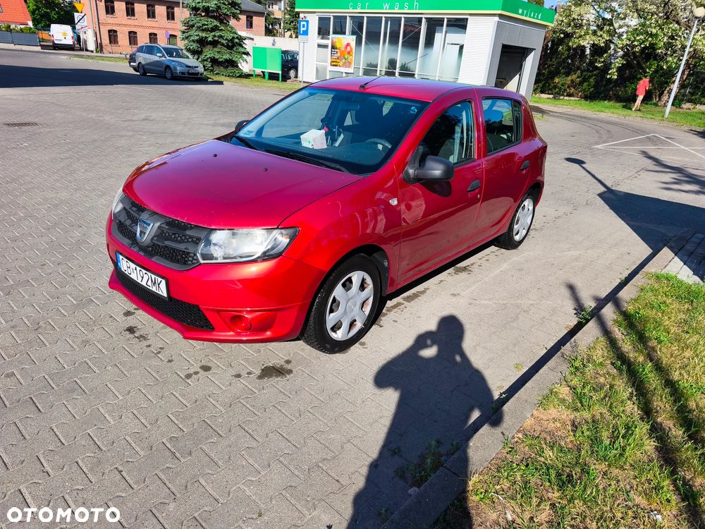 Dacia Sandero 1.2 16V Celebration - 1