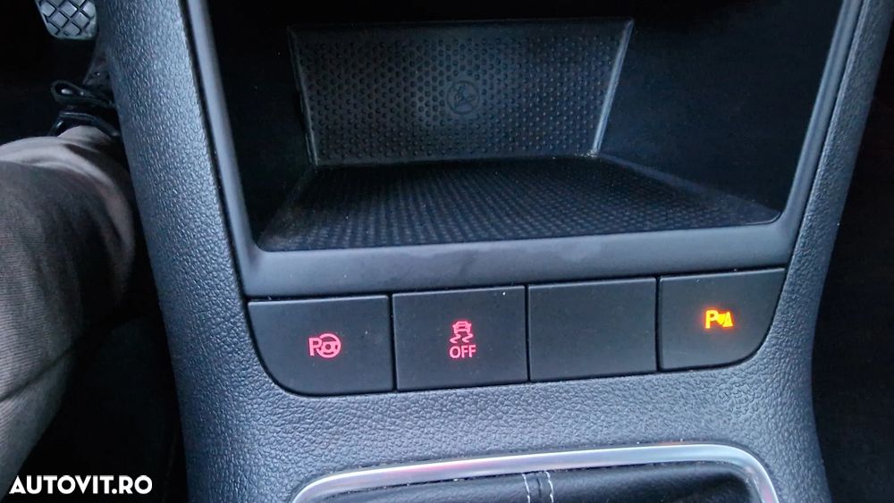 Volkswagen Golf Plus 1.2 TSI BlueMotion Technology Team - 17