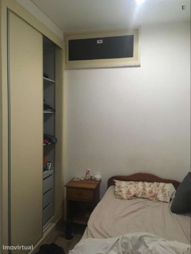 Quarto - localizado em Penha de França Lisbon - Grande imagem: 4/21