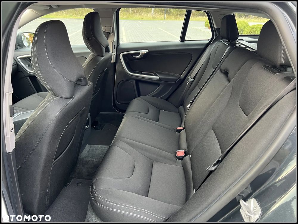 Volvo V60 - 25