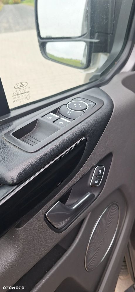 Ford Tourneo Custom 2.0 EcoBlue L2 Titanium SelectShift - 20