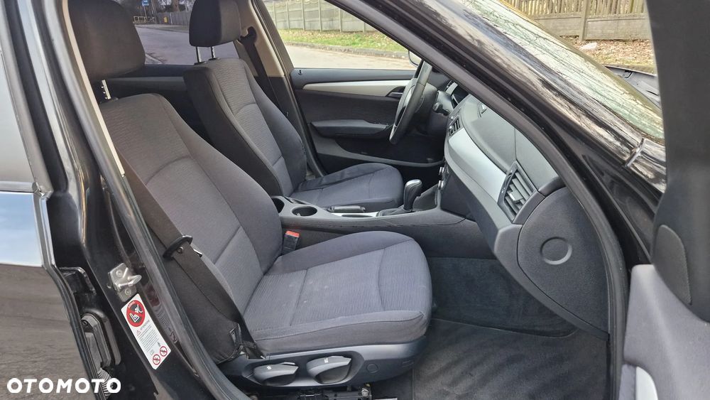 BMW X1 xDrive20d - 10