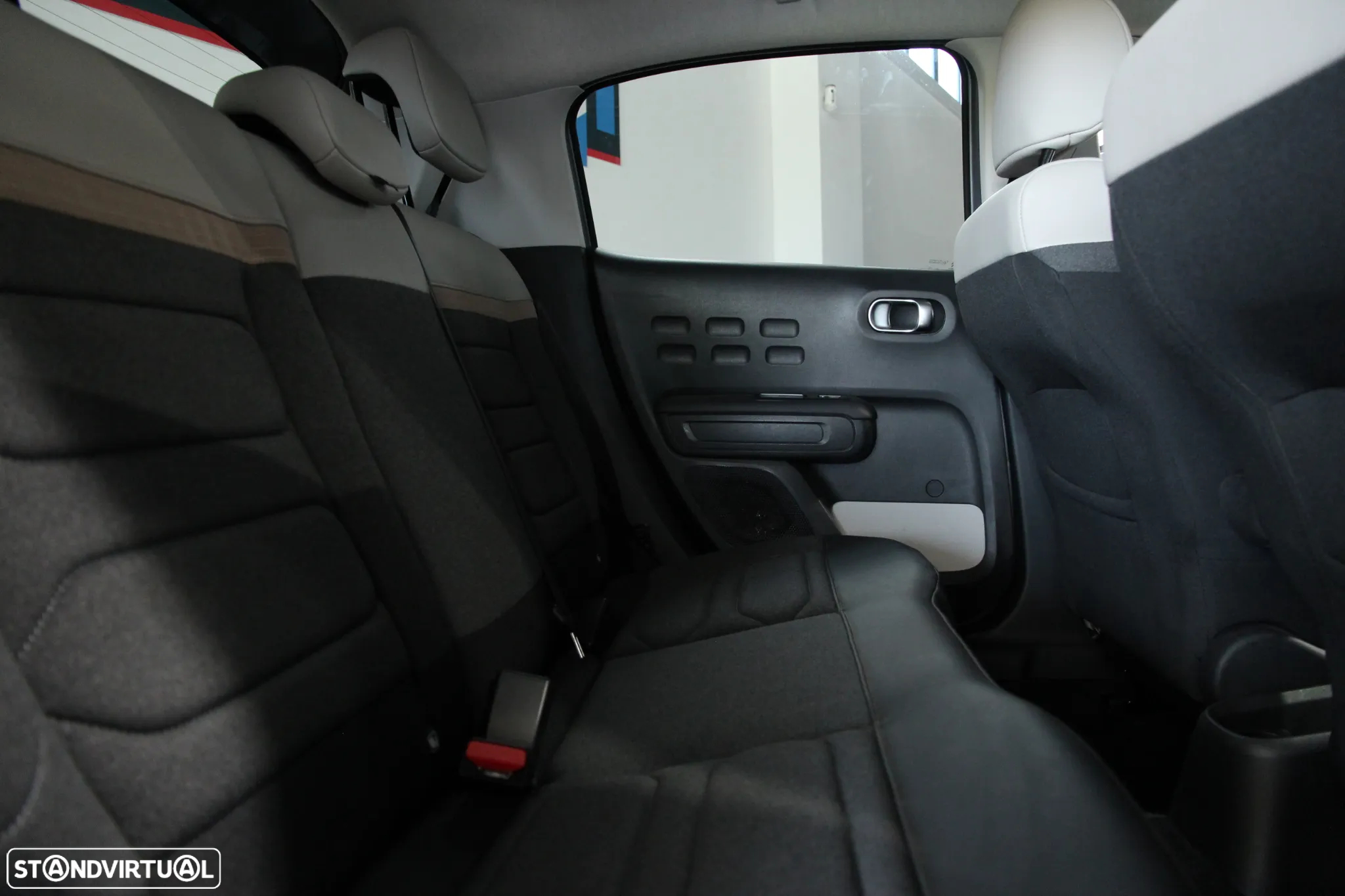 Citroën C3 1.2 PureTech Max - 24
