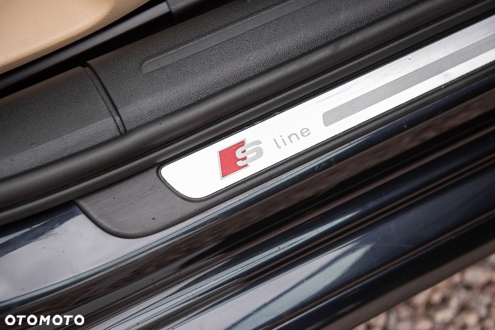 Audi A4 Avant 2.0 TDI DPF multitronic S line Sportpaket - 33
