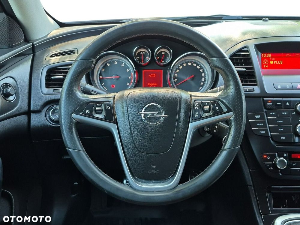 Opel Insignia - 22