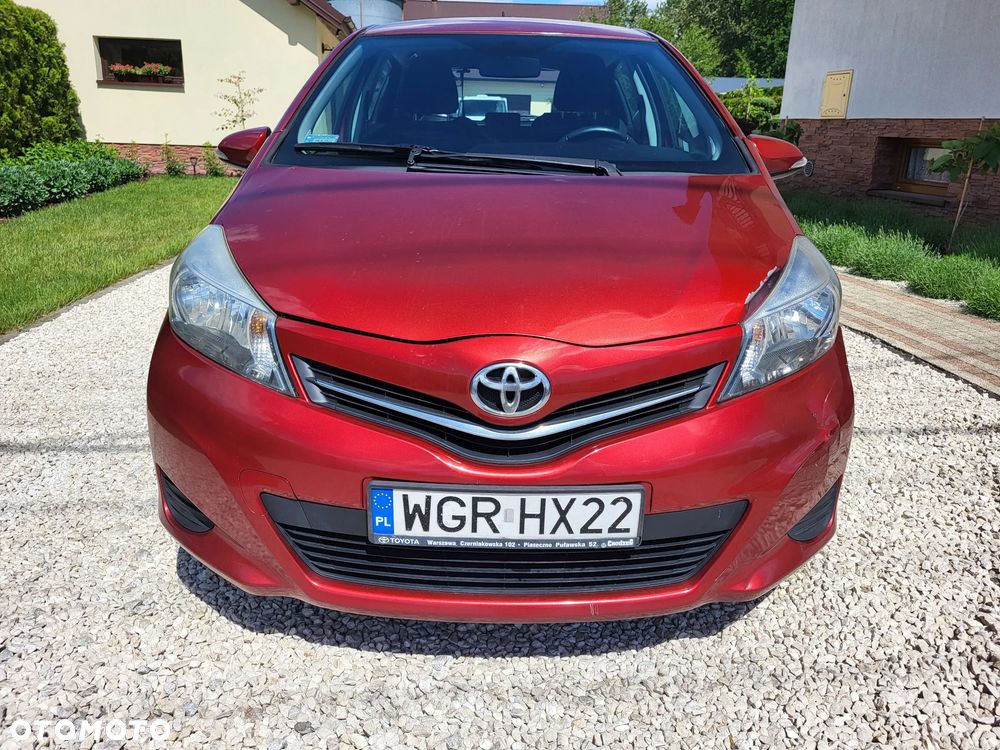 Toyota Yaris 1.33 Premium - 6