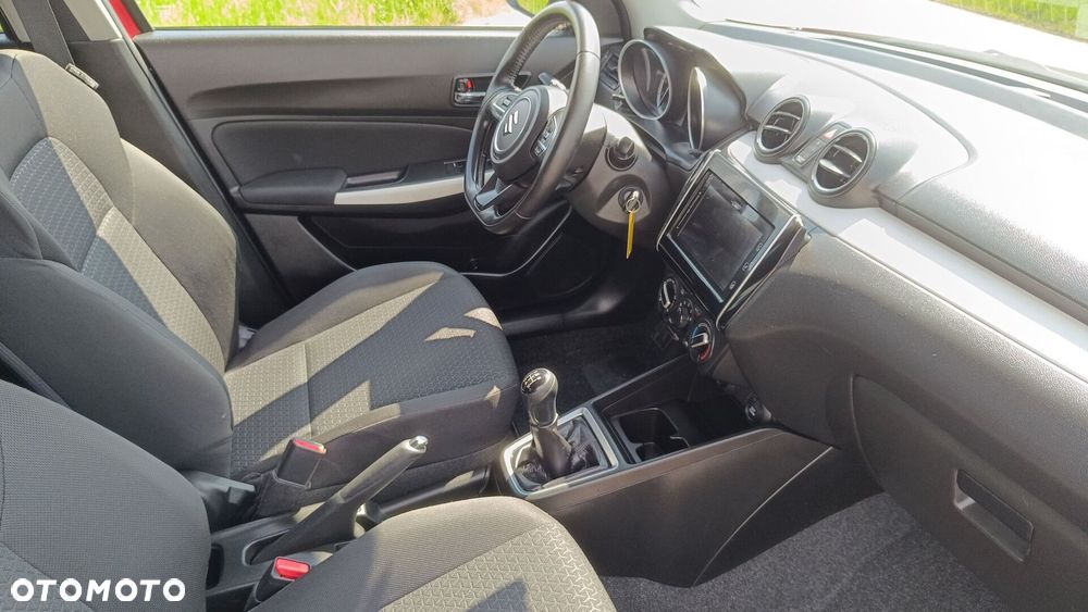 Suzuki Swift 1.2 Dualjet SHVS Premium Plus - 10