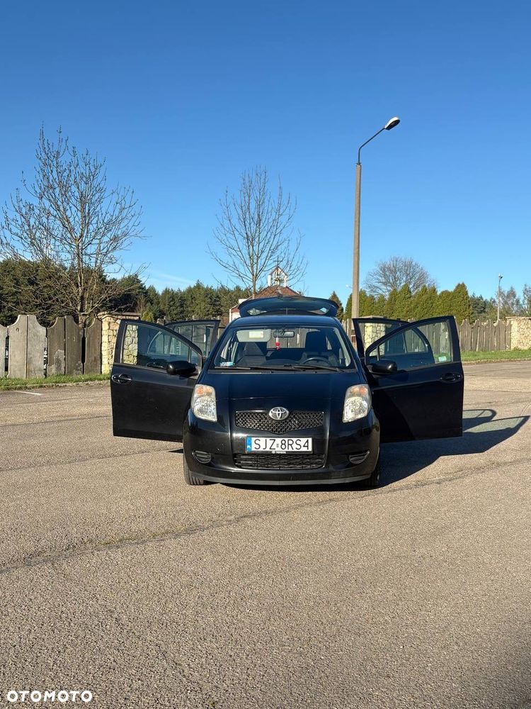 Toyota Yaris 1.3 Luna - 7