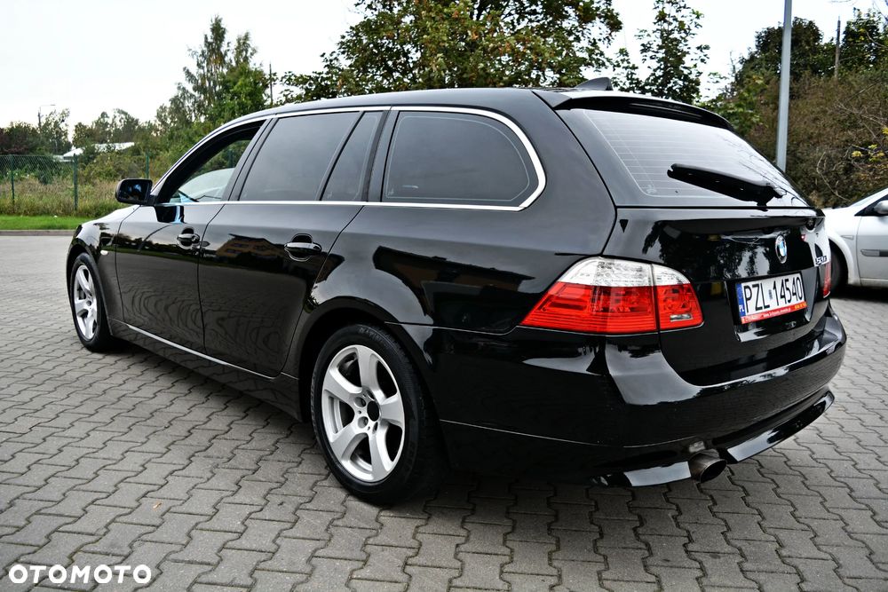 BMW Seria 5 520d Touring - 4