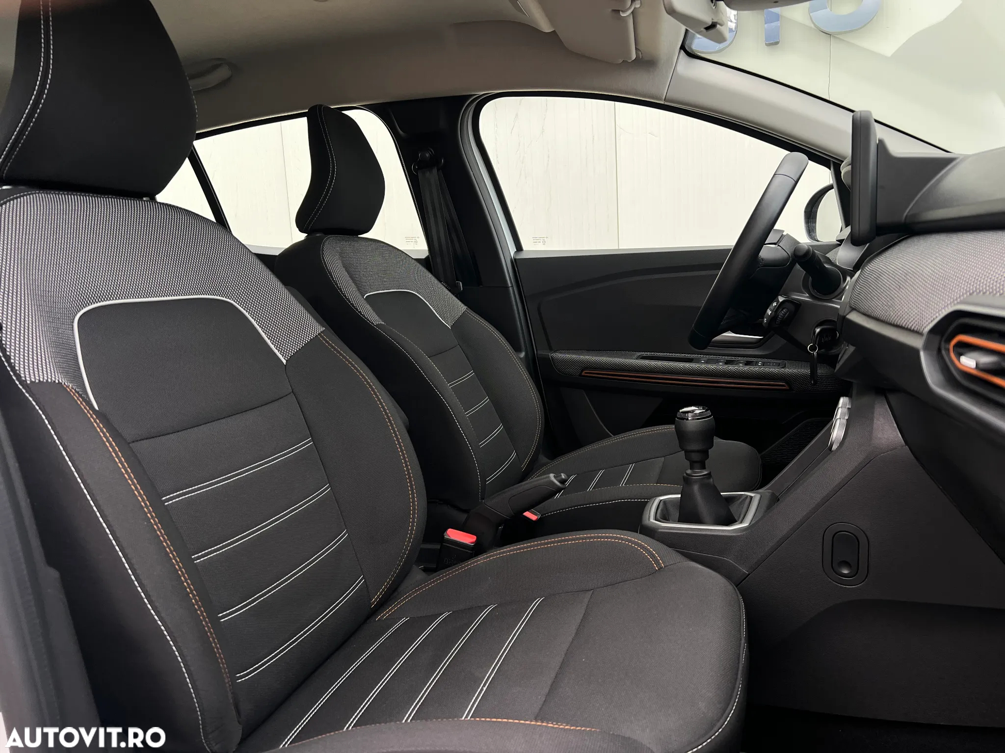 Dacia Sandero Stepway TCe 90 MT6 Essential - 9