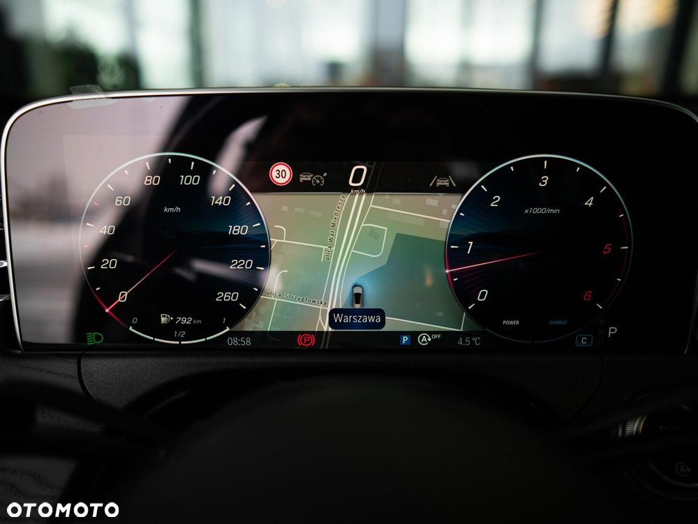 Mercedes-Benz Klasa E - 21