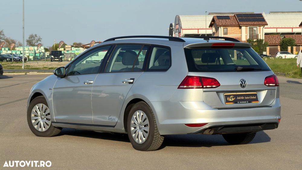 Volkswagen Golf - 4