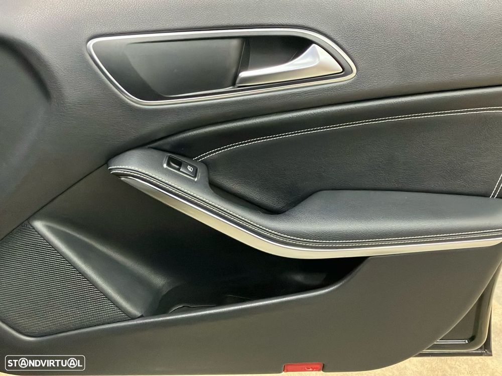 Mercedes-Benz GLA 180 - 20