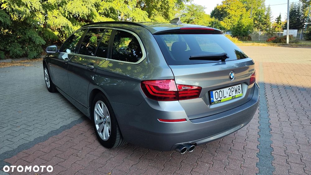 BMW Seria 5 520d Touring - 6