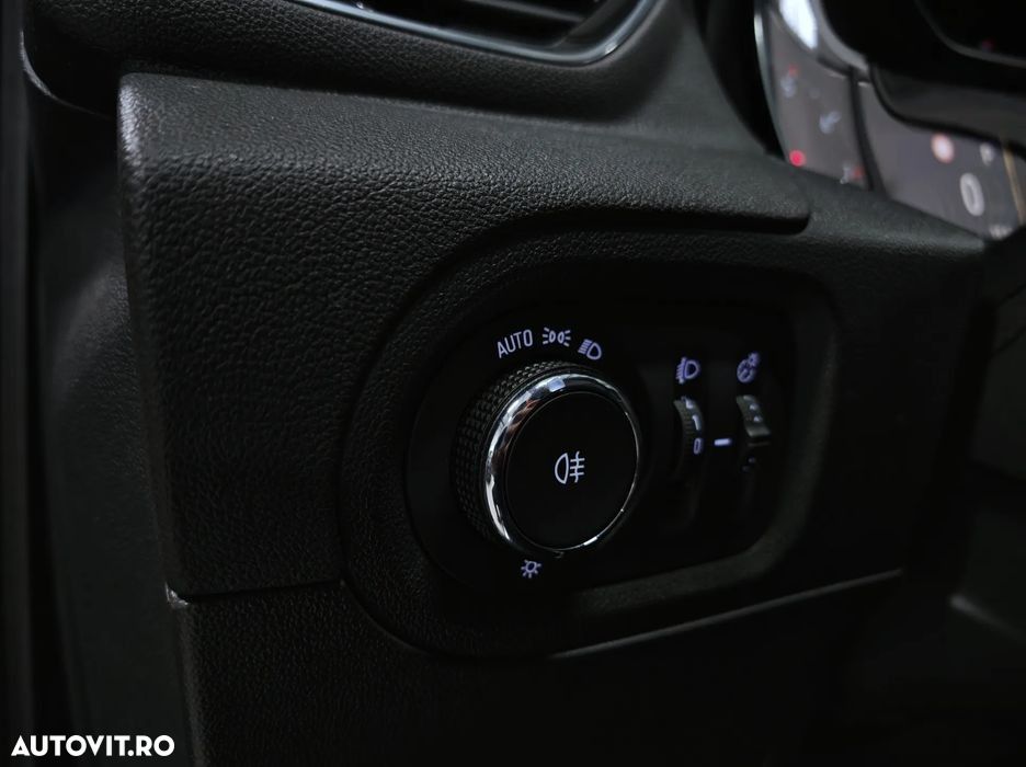 Opel Grandland X 1.2 Start/Stop Automatik Business INNOVATION - 13