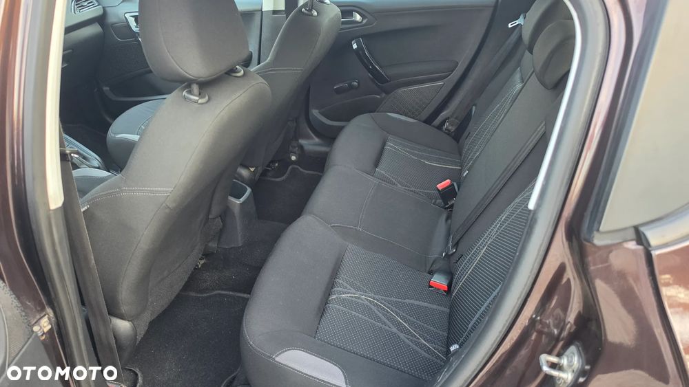 Peugeot 208 1.4 VTi Active - 11