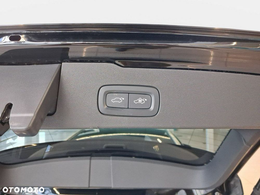 Volvo V60 Cross Country - 15