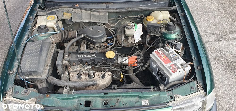 Opel Astra 1.4 Base - 11